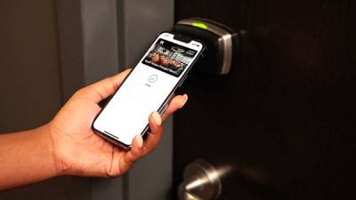 Tecnologia: iPhone utilizado é como chave para quarto e elevador de hotel.